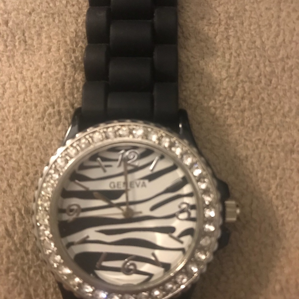 Watch - Picture 3 of 3